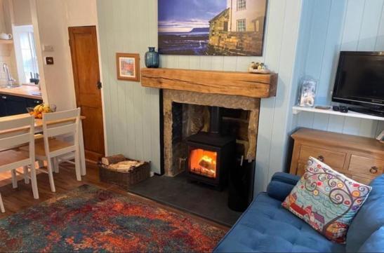 Darnholm Cottage Robin Hood's Bay Eksteriør billede